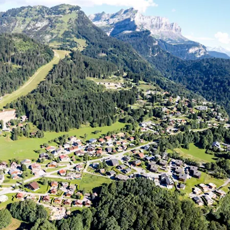 Les Carroz D'arâches, 1 Pièce, 6 Personnes - Fr-1-572-80 * Arâches