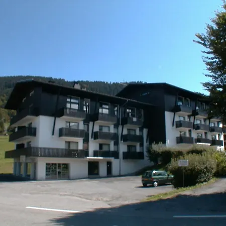 Pour 6 Pers Avec Sdd Renovee Et Parking, Sur Les Pistes - Fr-1-572-80 *
