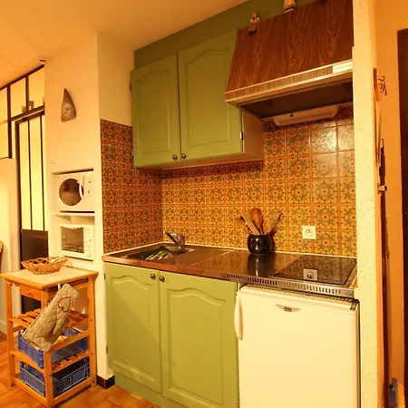 Pour 6 Pers Avec Sdd Renovee Et Parking, Sur Les Pistes - Fr-1-572-80 Appartement Arâches